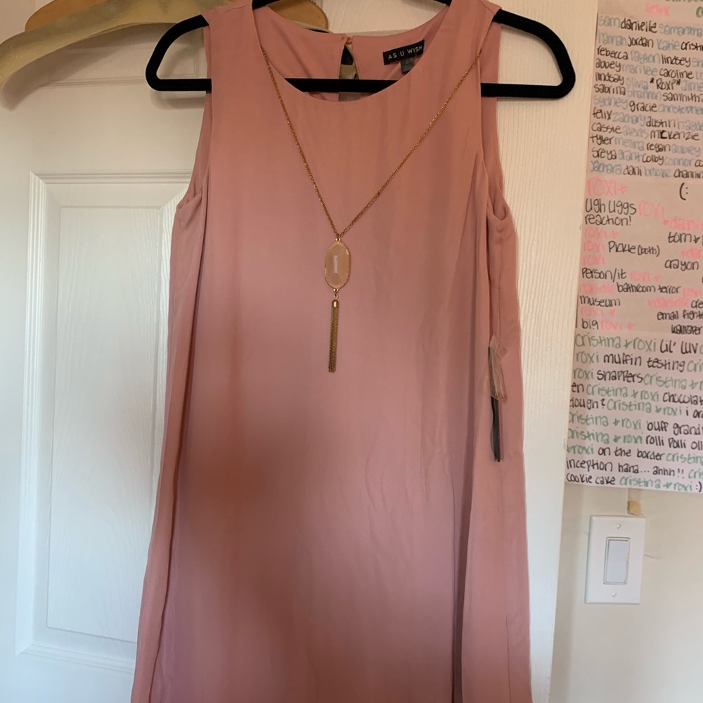 pink loose dress
